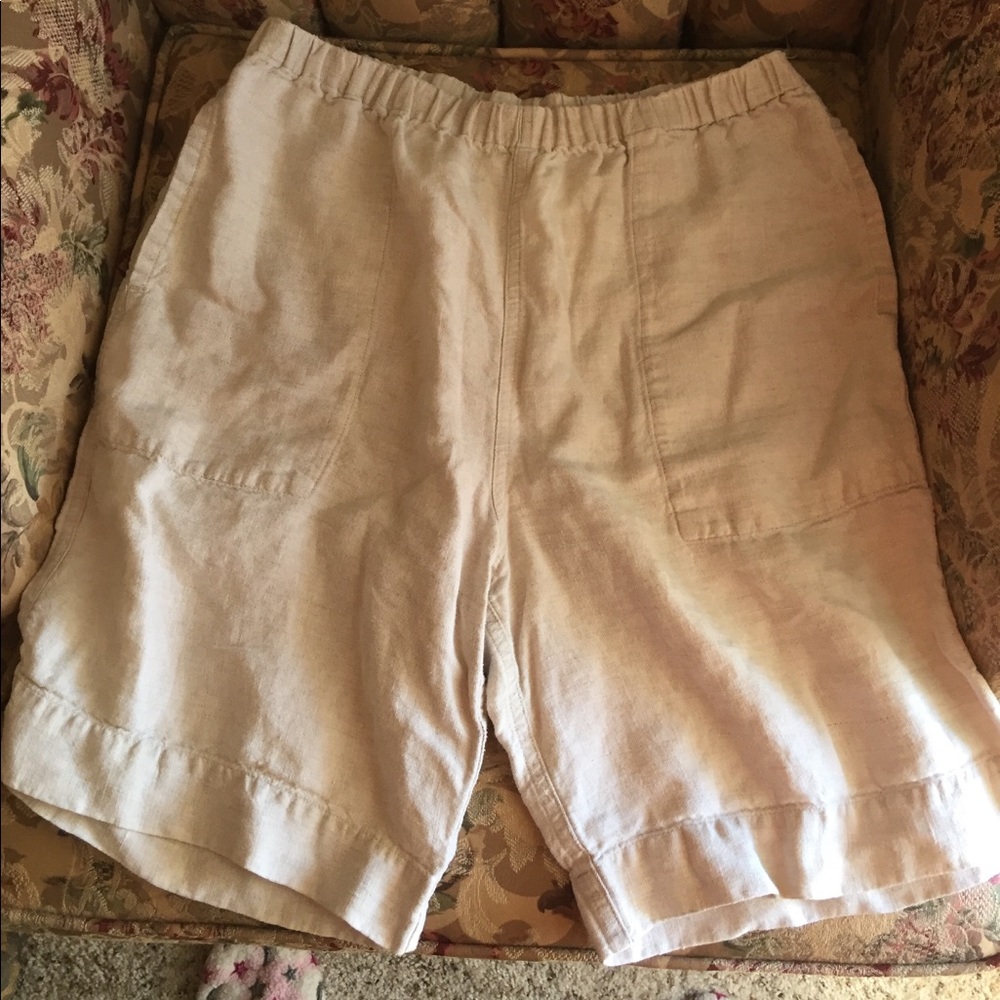 LINEN SHORTS